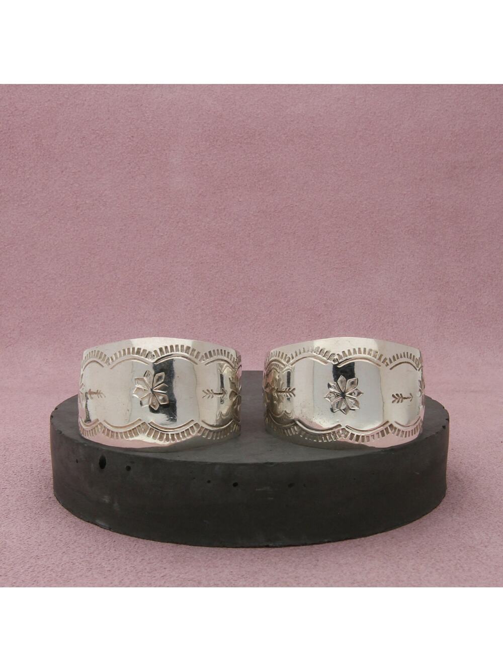 taxco mexico sterling silver vintage large stamped arrows j-hoop earrings